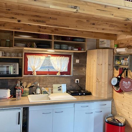 La P'Tite Maison Bois Du Herisson Menetrux-en-Joux Eksteriør billede