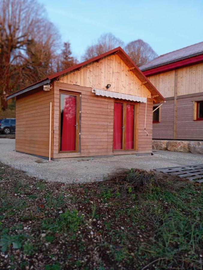 La P'Tite Maison Bois Du Herisson Menetrux-en-Joux Eksteriør billede