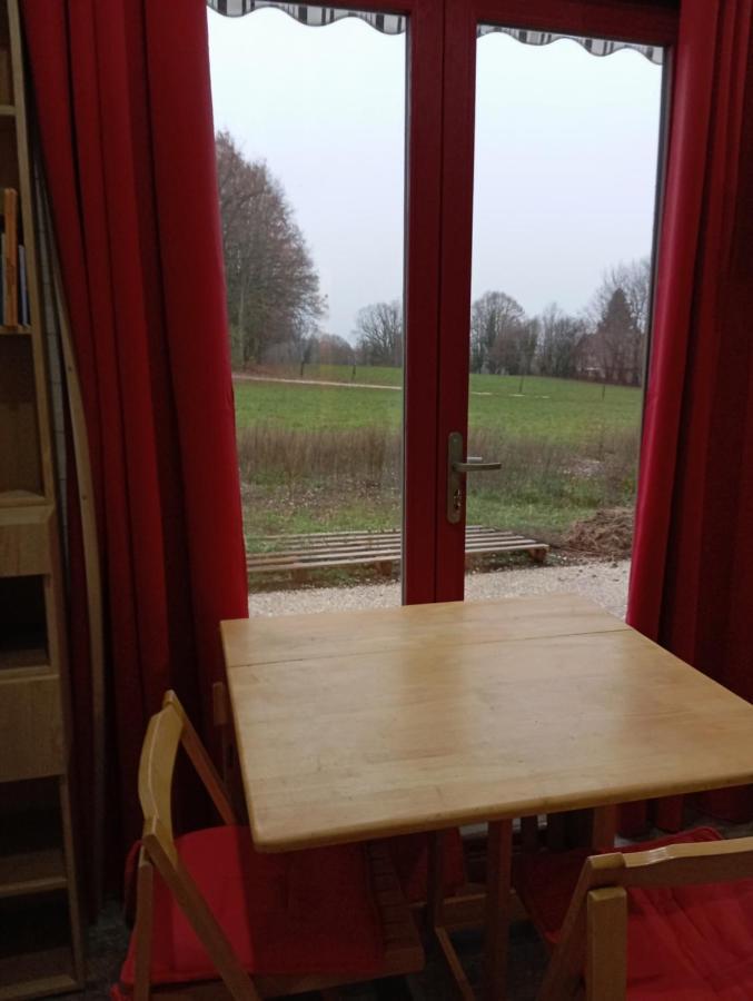 La P'Tite Maison Bois Du Herisson Menetrux-en-Joux Eksteriør billede